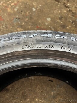 Gumy Pirelli Cinturato P7 235/45 R18 - 5