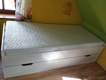 Sleva Prodám postel s výsuvným šuplíkem na druhé lůžko - 5