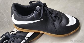 Sálové tenisky Nike v super stavu vel. 38 - 5
