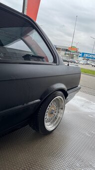 e30 coupe - 5