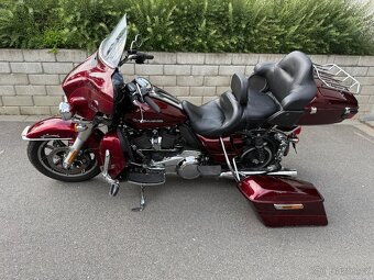 Harley Davidson FLHTK 1745ccm rv:2017/10 havarovane - 5