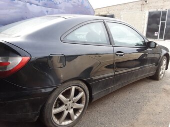 ND na Mercedes sport coupe C 230 kompresor,manuál - 5