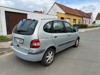 Renault Mégane scenic 1.6i - 5