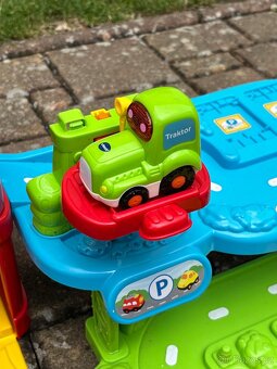 VTech autíčko tut tut a silnice - 5