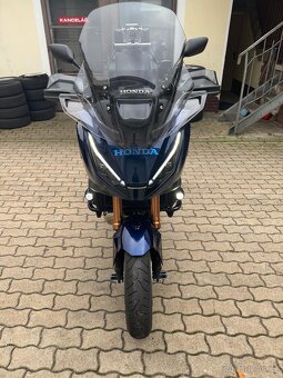Honda NT1100 DCT SHOWA ERRA 2025 - 5