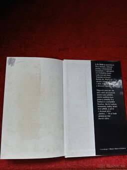 Smrtící nahota kniha - 5