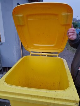 Žlutá popelnice 240l - 5