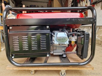 Elektrocentrála Honda em 5500 cxs 6,8 kW - 5
