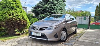 Toyota Auris - 5