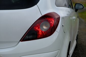 Opel Corsa D 1.4 OPC Line 64kw 2010 - 5