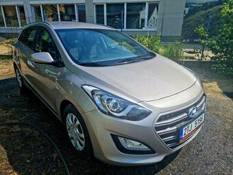 HYUNDAI I30 COMBI 1.6 CRDI 2016 81 kW TRIKOLOR WEEKEND - 5