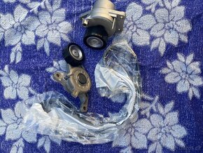 Sada kladek s řemenem PSA DW10FD - 5
