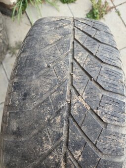 Zimní pneu 205/65 R15 - 5