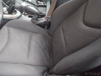 Prodám Peugeot 308 top stav bez koroze 1.4 benzin - 5
