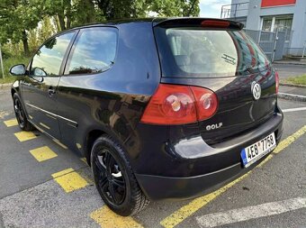 Volkswagen Golf 5 • 1.6 FSI - Momentálně nepojízdný - 5