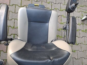 Elektricke vozitko pro starsi - 5