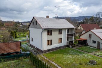 Prodej prostorného rodinného domu v Ženklavě – zahrada, gará - 5