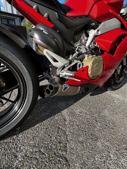 Ducati Panigale V4 - 5
