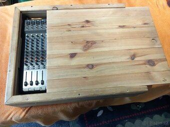 Prodám box na mixpult Behringer EUROPOWER PMP5000 - 5