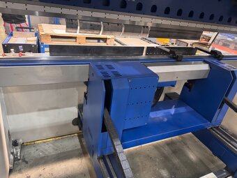Ohraňovací lis Trumpf TrumaBend V 130 r.v. 2000 - 5