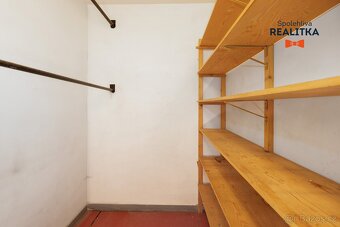 Prodej bytu 2+1 s balkonem na ul. Slavíčkova, ev.č. 00129 - 5