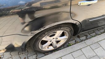 Prodám Chrysler 300C 3,0 CRD - 5