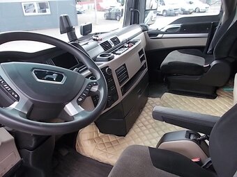 Tahač MAN TGX LowDeck - 5