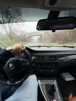 E92 325xi - 5