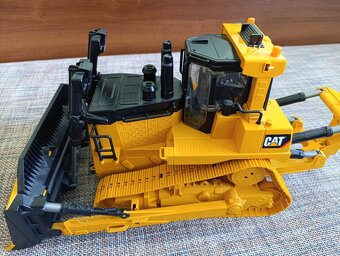 Bruder velký buldozer Cat - 5