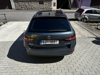 Škoda Superb TDI 140 KW, L&K, 2016, 169 xxx km, tažné - 5