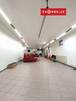 Pronájem komerčních prostor v centru Napajedel - 5