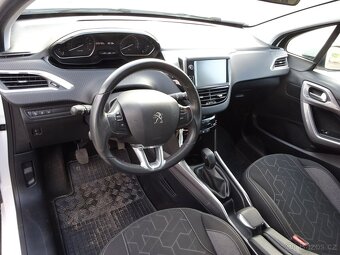 Peugeot 2008 1.2 Pure r.v.2017 2.Maj.serv.kníž. 81kw - 5