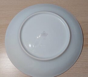 Starožitný porcelánový mělký talíř s růžemi Pirken Hammer - 5