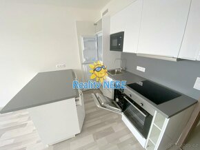 Pronájem bytu 2kk 54m balkon garáž Strnadových metro Kolbeno - 5