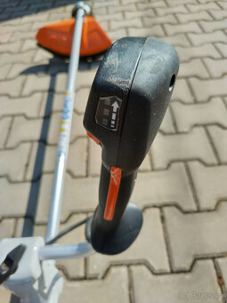 Akumulátorový vyžínač / křovinořez Stihl FSA 135 - 5