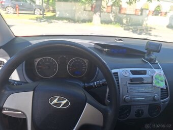 Prodám Hyundai i20 - 5