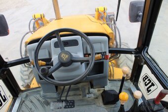 Traktorbagr JCB 3cx rok 00 a ca 10 tis mth - 5