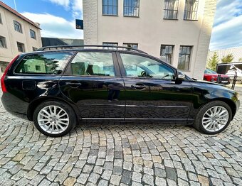 VOLVO 2.0D3 110KW 5VÁLEC MANUÁL KUŽE-XENON-NAVI-VYHŘEV - 5