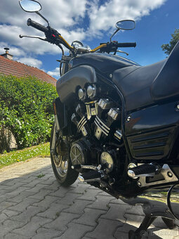 Yamaha V-MAX 1200 - 5