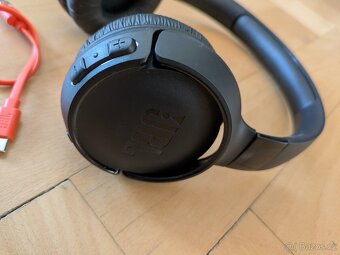 Zánovní sluchátka JBL 520BT černá - 5