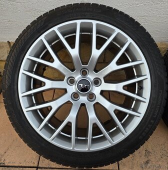 ALU disky + pneumatiky, 19", 255 / 40, zimní, Ford Mustang - 5