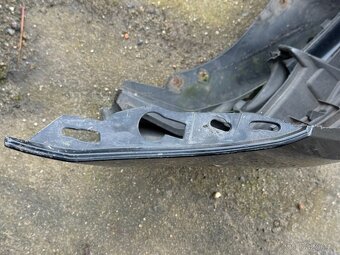 BMW řada 7 F01 F02 LCI - přední nárazník - 5