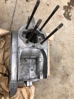 Prodám rozebraný motor na Jawa 250/559 - 5