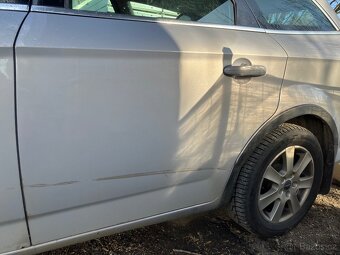 Ford Mondeo mk4 1.6 Benzín - 5