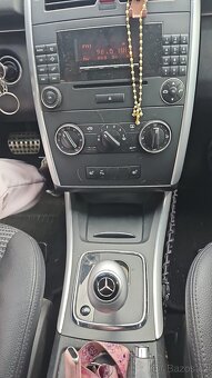 Mercedes Benz B - 5