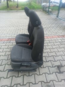 Škoda Octavia 3 - přední sedadla - 5