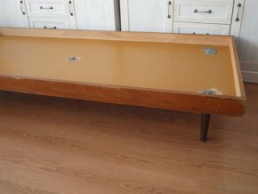 STARÁ POSTEL NA NOŽIČKÁCH 90 x 200 cm - 5
