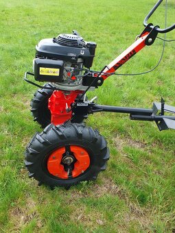 Prodám malotraktor Vari Honda , málo používaný - 5