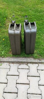 PLECHOVÝ KANYSTR 20 L - 5