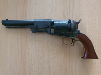 Perkusní revolver Colt Dragoon Whitneyville - Uberti cal.44 - 5